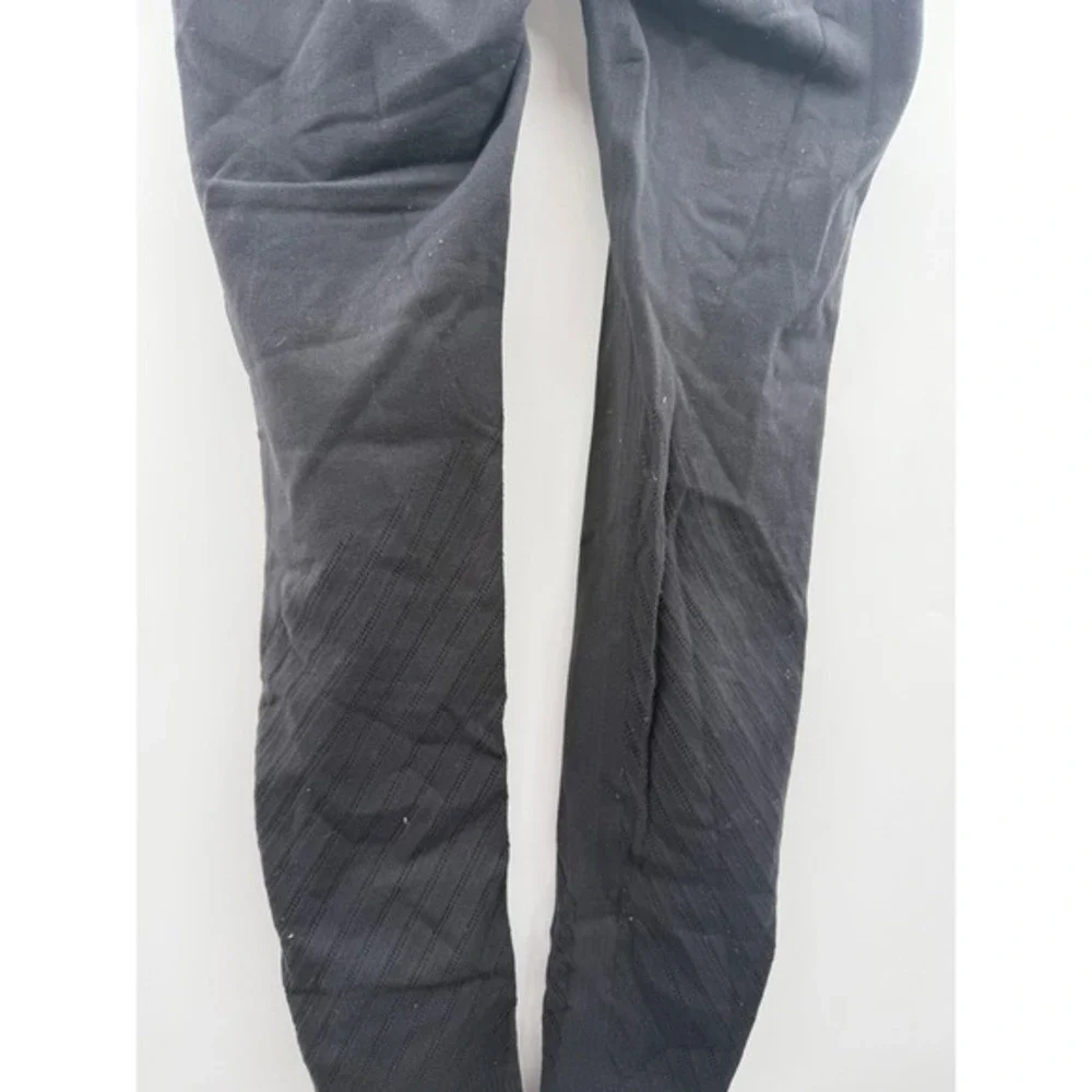 Lululemon Women's Black Mid Rise Mesh Detail Yoga Leggings Size 4 Estimated‎